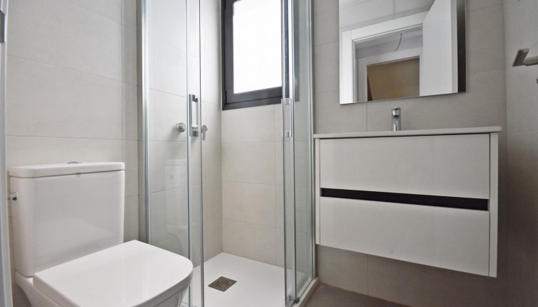 Uudistuotanto - Erillistalo - Mazarron - Puerto de Mazarron