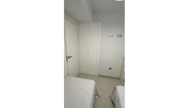 Reventa - Apartamento / piso - Torrevieja