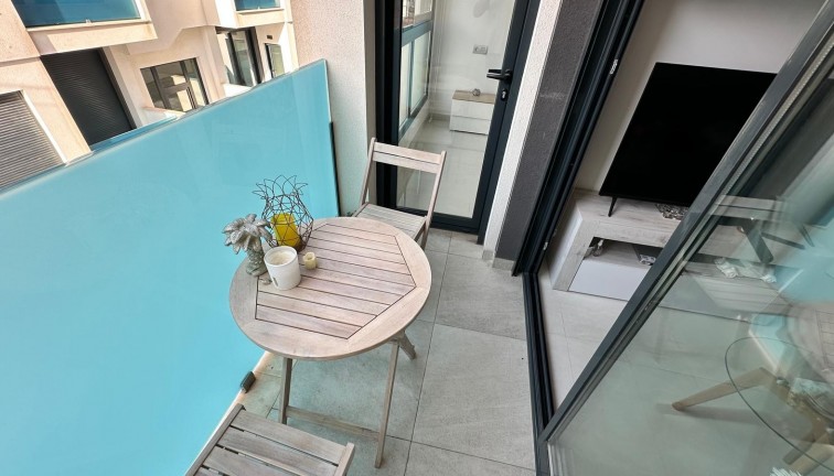 Reventa - Apartamento / piso - Torrevieja