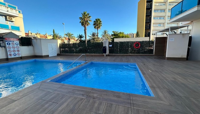 Reventa - Apartamento / piso - Torrevieja