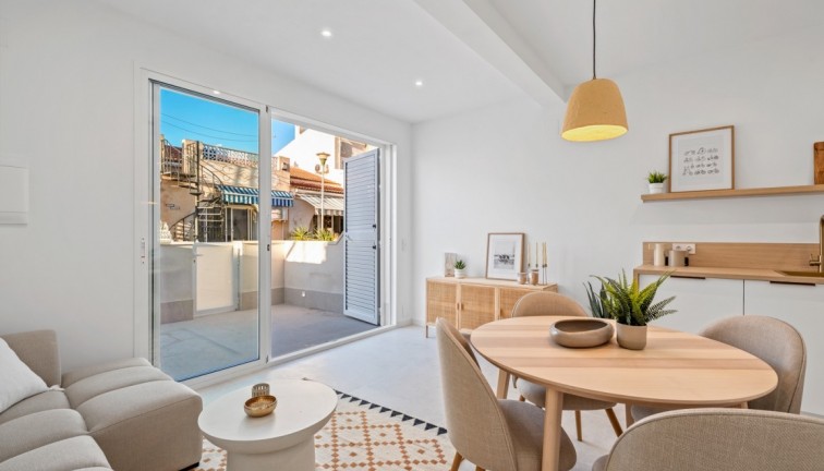 Resale - Bungalow - La Siesta