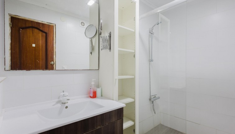 Jälleenmyynti - Asunto - Torrevieja - Acequion