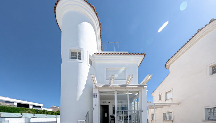 Resale - Chalet - La Marina