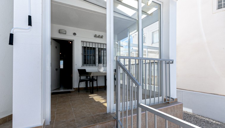 Resale - Chalet - La Marina