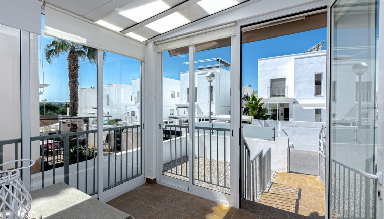 Resale - Chalet - La Marina