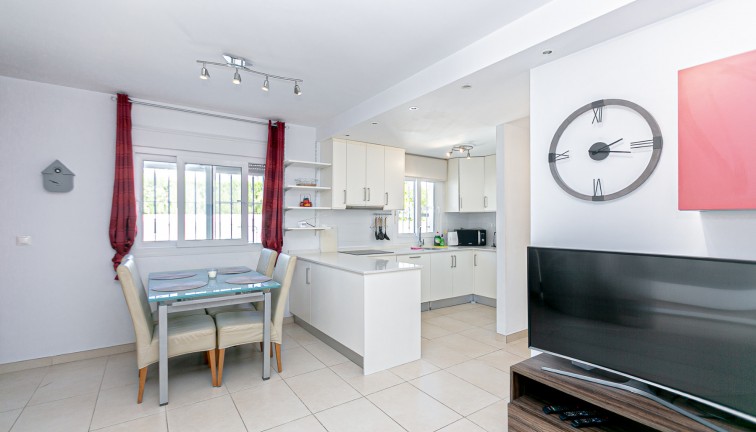 Resale - Chalet - La Marina