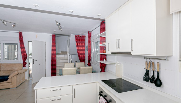 Resale - Chalet - La Marina