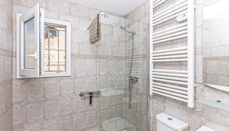 Resale - Chalet - La Marina