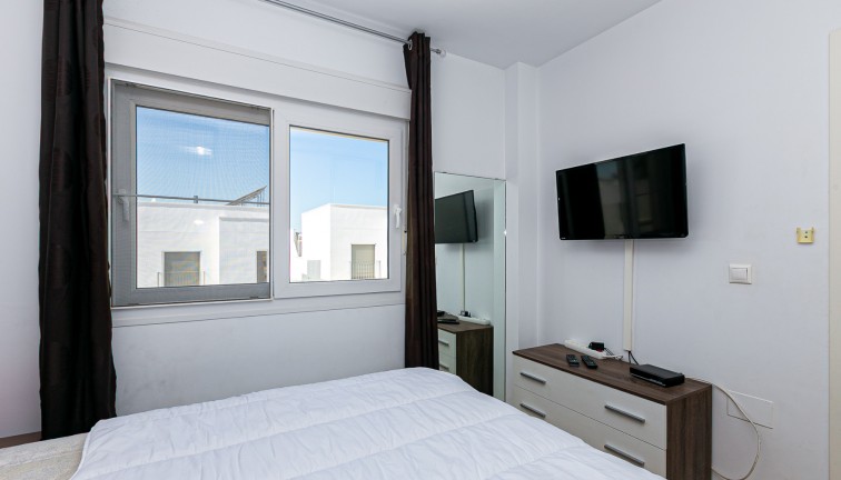 Resale - Chalet - La Marina