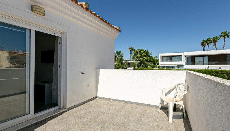 Resale - Chalet - La Marina