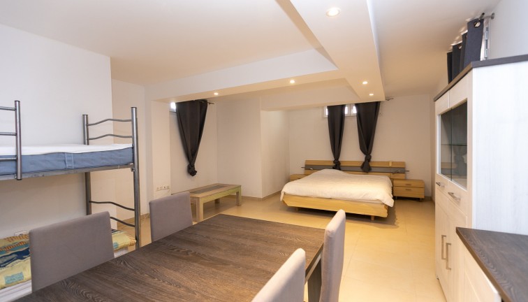 Resale - Chalet - La Marina