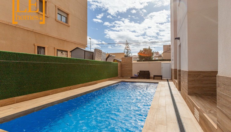 Jälleenmyynti - Asunto - Torrevieja - Nueva Torrevieja