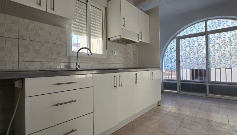 Jälleenmyynti - Erillistalo - Torrevieja - El chaparral