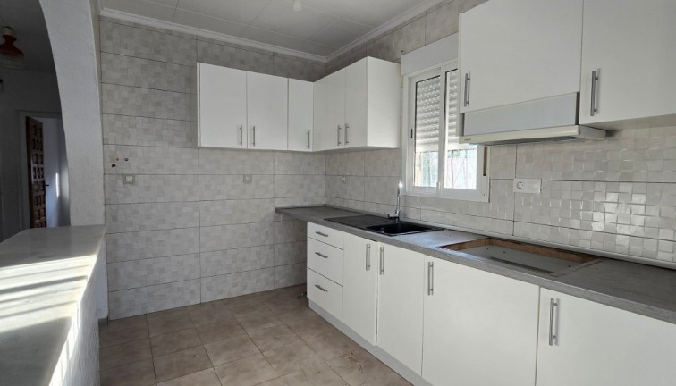 Jälleenmyynti - Erillistalo - Torrevieja - El chaparral