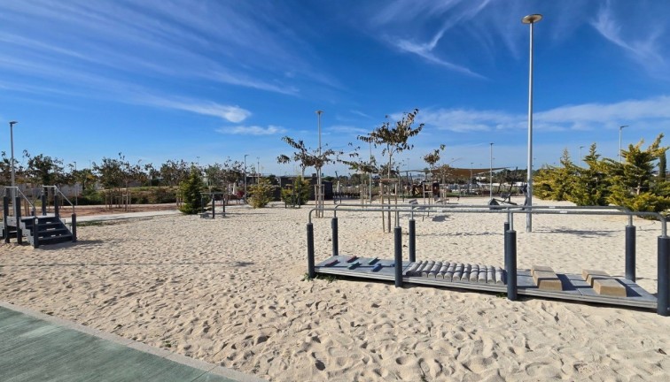 Jälleenmyynti - Erillistalo - Torrevieja - El chaparral