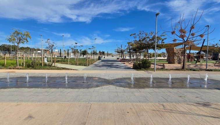 Jälleenmyynti - Erillistalo - Torrevieja - El chaparral