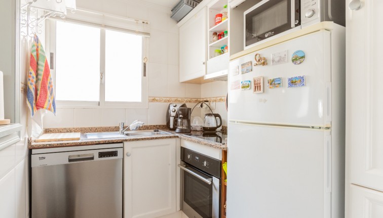 Jälleenmyynti - Asunto - Ylimmän kerroksen asunto - Torrevieja