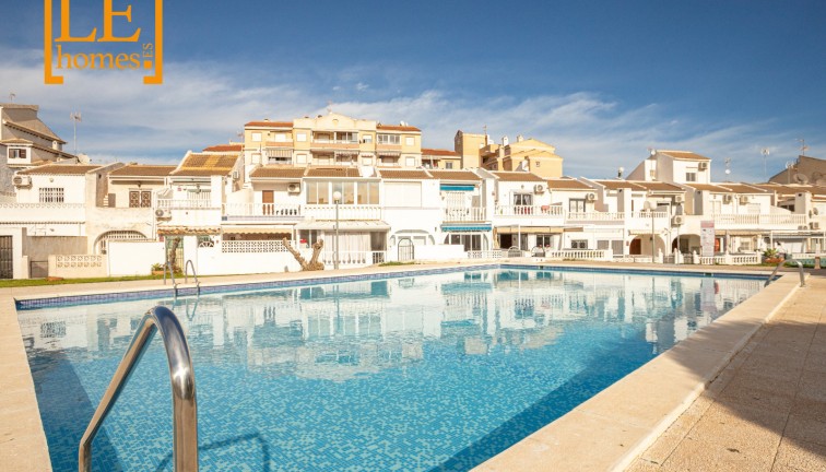 Resale - Semi-Detached - Torrevieja - Nueva Torrevieja