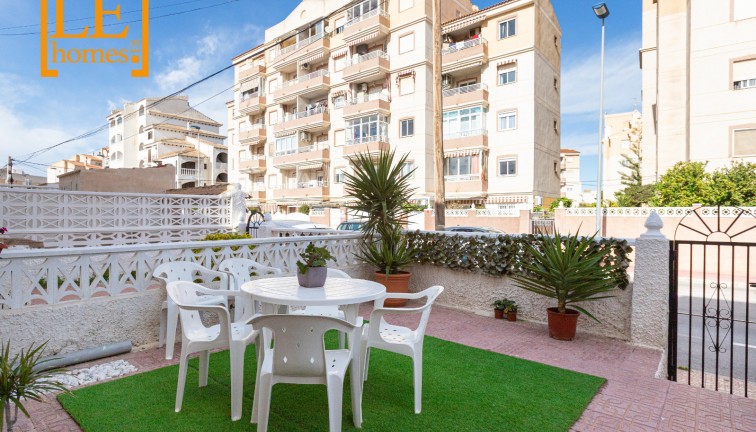 Resale - Semi-Detached - Torrevieja - Nueva Torrevieja