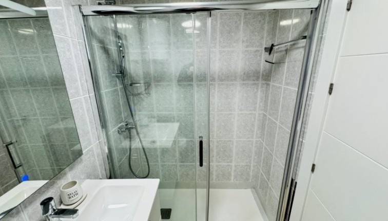 Jälleenmyynti - Asunto - La Mata - LA MATA