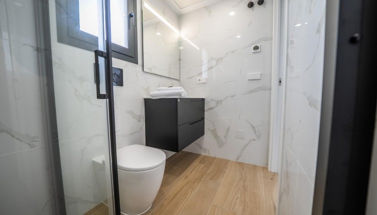 Uudistuotanto - Erillistalo - Algorfa - La Finca Golf