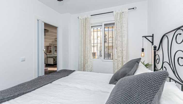 Jälleenmyynti - Paritalo/Rivitalo - Torrevieja - Torretas