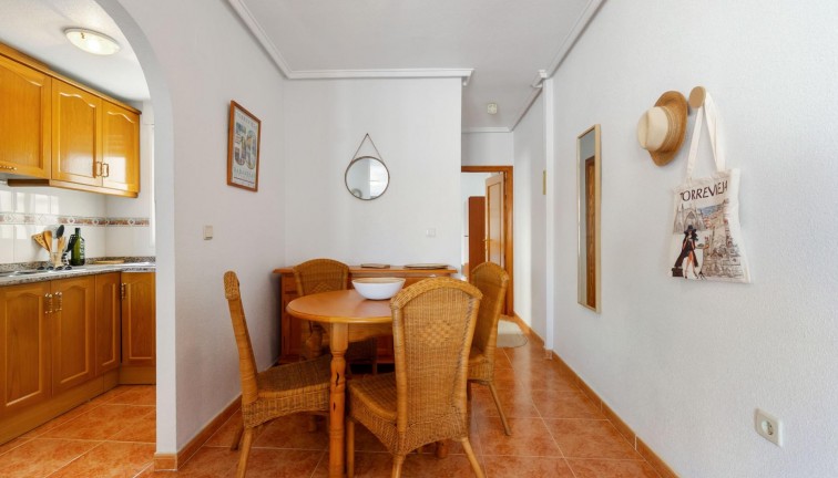 Jälleenmyynti - Asunto - Ylimmän kerroksen asunto - Torrevieja