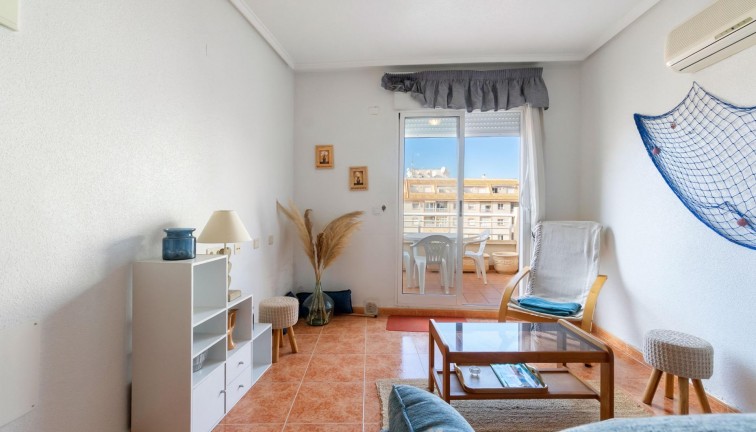 Jälleenmyynti - Asunto - Ylimmän kerroksen asunto - Torrevieja