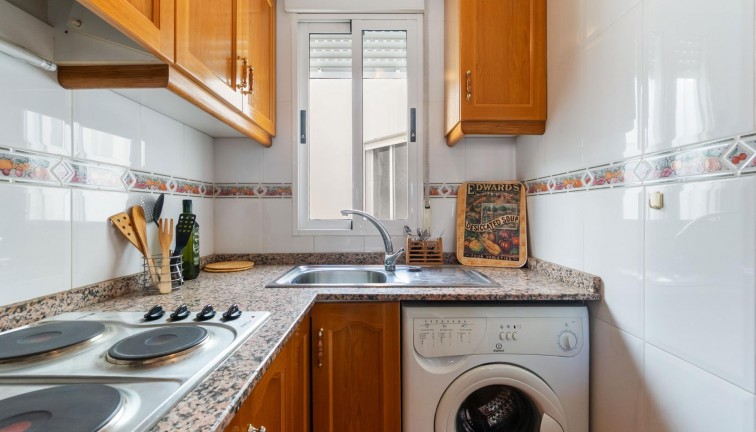 Jälleenmyynti - Asunto - Ylimmän kerroksen asunto - Torrevieja