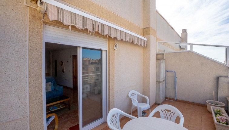 Jälleenmyynti - Asunto - Ylimmän kerroksen asunto - Torrevieja