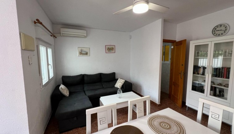 Jälleenmyynti - Bungalow - Torrevieja - Torretas