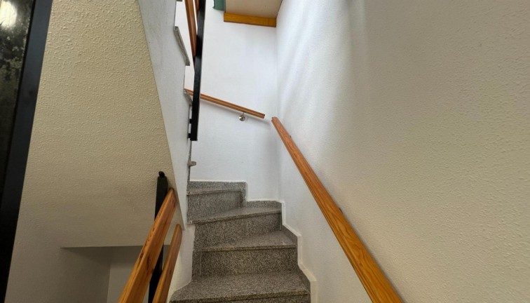 Jälleenmyynti - Bungalow - Torrevieja - Torretas