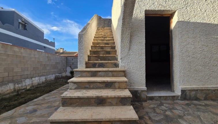 Jälleenmyynti - Erillistalo - Torrevieja - El chaparral