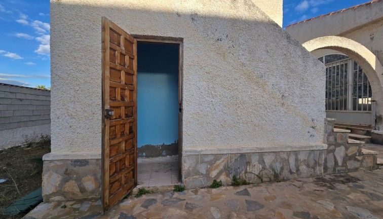 Jälleenmyynti - Erillistalo - Torrevieja - El chaparral