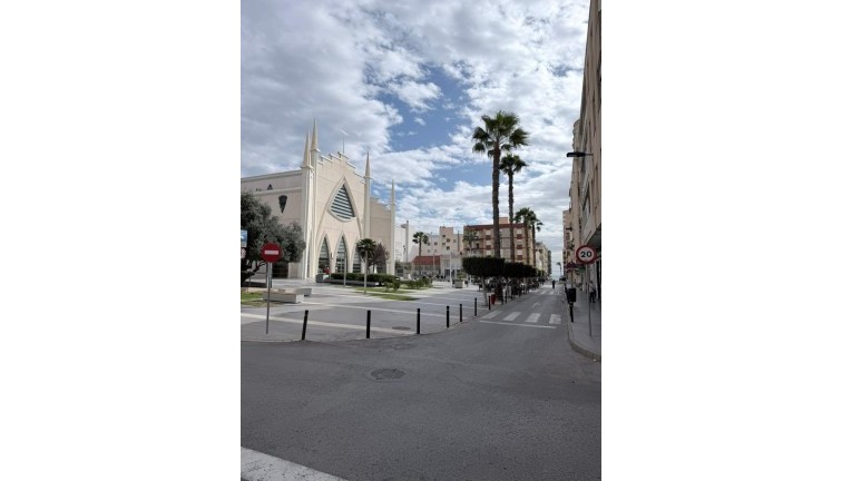 Jälleenmyynti - Asunto - Torrevieja - Playa del Cura