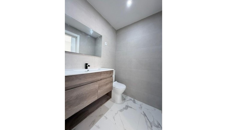 Jälleenmyynti - Asunto - Torrevieja - Playa del Cura