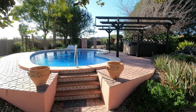 Reventa - Chalet - Orihuela