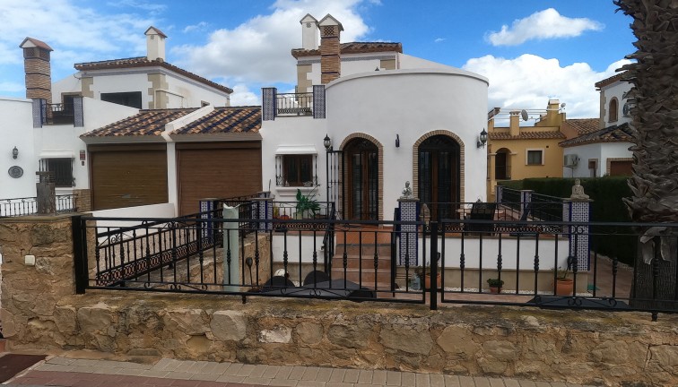 Jälleenmyynti - Erillistalo - Algorfa - La Finca Golf