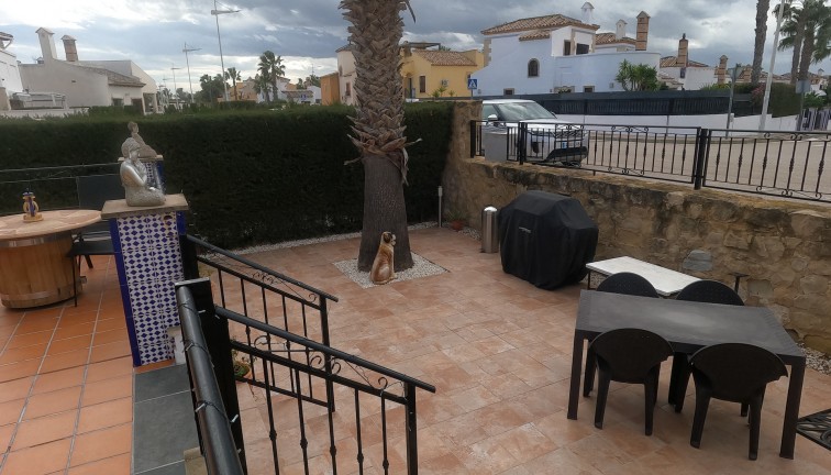 Jälleenmyynti - Erillistalo - Algorfa - La Finca Golf