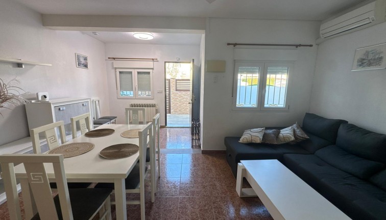 Jälleenmyynti - Bungalow - Torrevieja - Torretas
