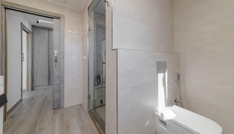 Jälleenmyynti - Erillistalo - Torrevieja - Los Balcones