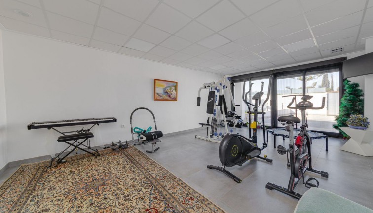 Jälleenmyynti - Erillistalo - Torrevieja - Los Balcones