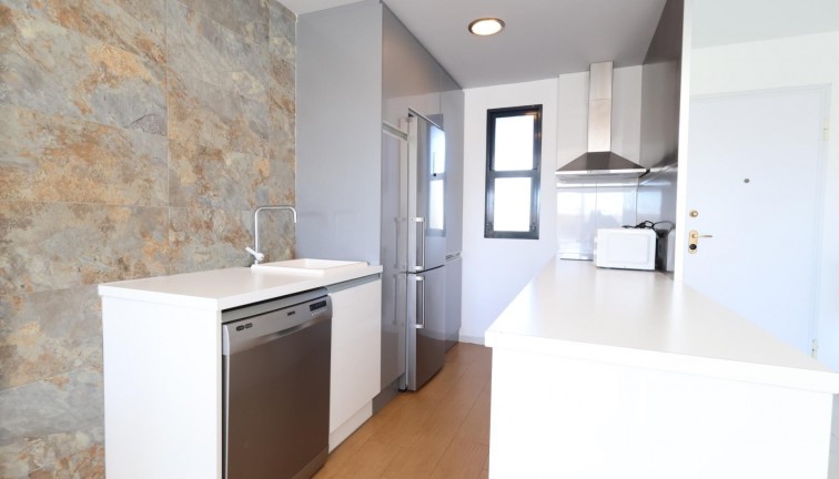 Jälleenmyynti - Asunto - Orihuela Costa - La Zenia