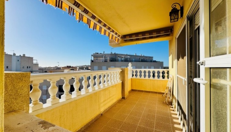 Jälleenmyynti - Asunto - Ylimmän kerroksen asunto - La Mata - LA MATA