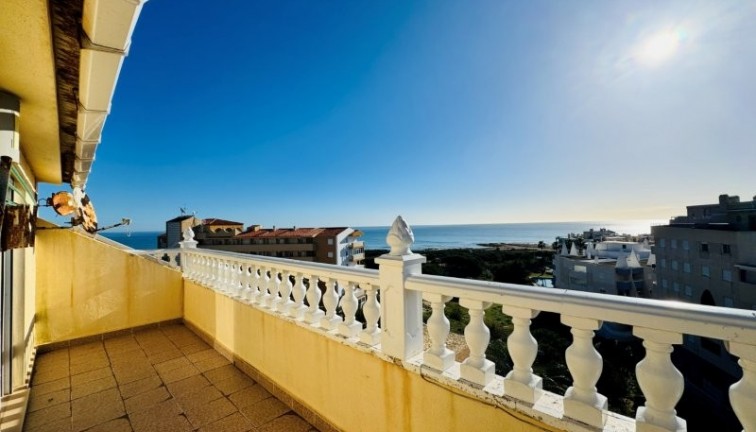 Jälleenmyynti - Asunto - Ylimmän kerroksen asunto - La Mata - LA MATA