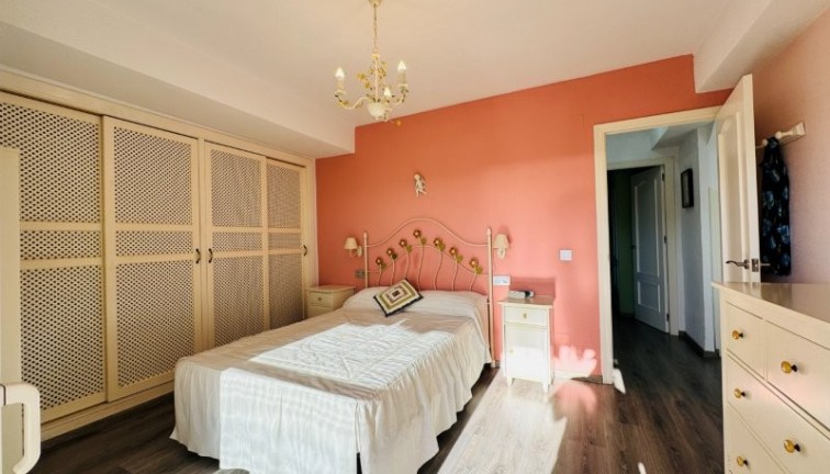 Jälleenmyynti - Asunto - Ylimmän kerroksen asunto - La Mata - LA MATA