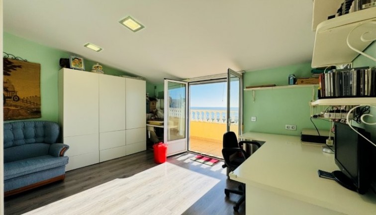 Jälleenmyynti - Asunto - Ylimmän kerroksen asunto - La Mata - LA MATA