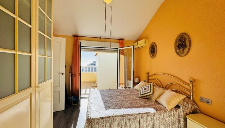 Jälleenmyynti - Asunto - Ylimmän kerroksen asunto - La Mata - LA MATA