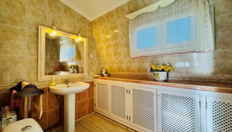 Jälleenmyynti - Asunto - Ylimmän kerroksen asunto - La Mata - LA MATA