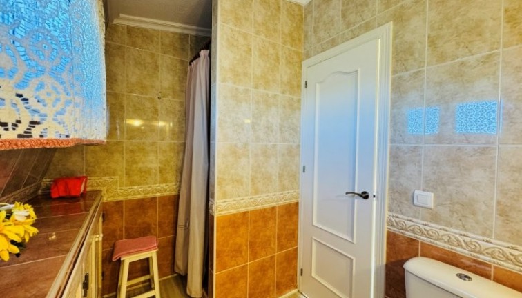 Jälleenmyynti - Asunto - Ylimmän kerroksen asunto - La Mata - LA MATA